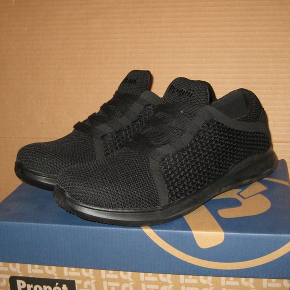 SOLD!!  Propét Men's Viator Dualknit Sneaker    10.5 (3E) - Picture 1 of 10